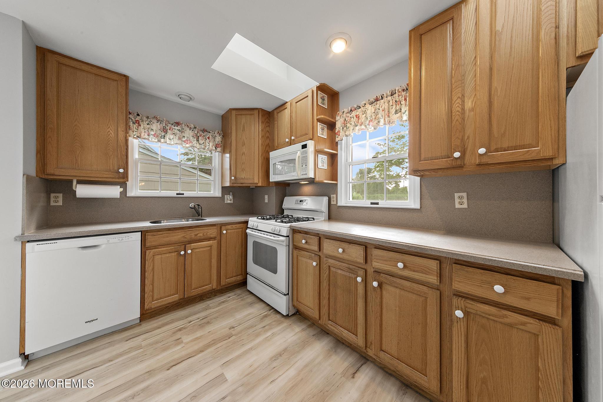602 Homestead Road Brielle, NJ 08730 - Photo 9 of 33 Kitchen