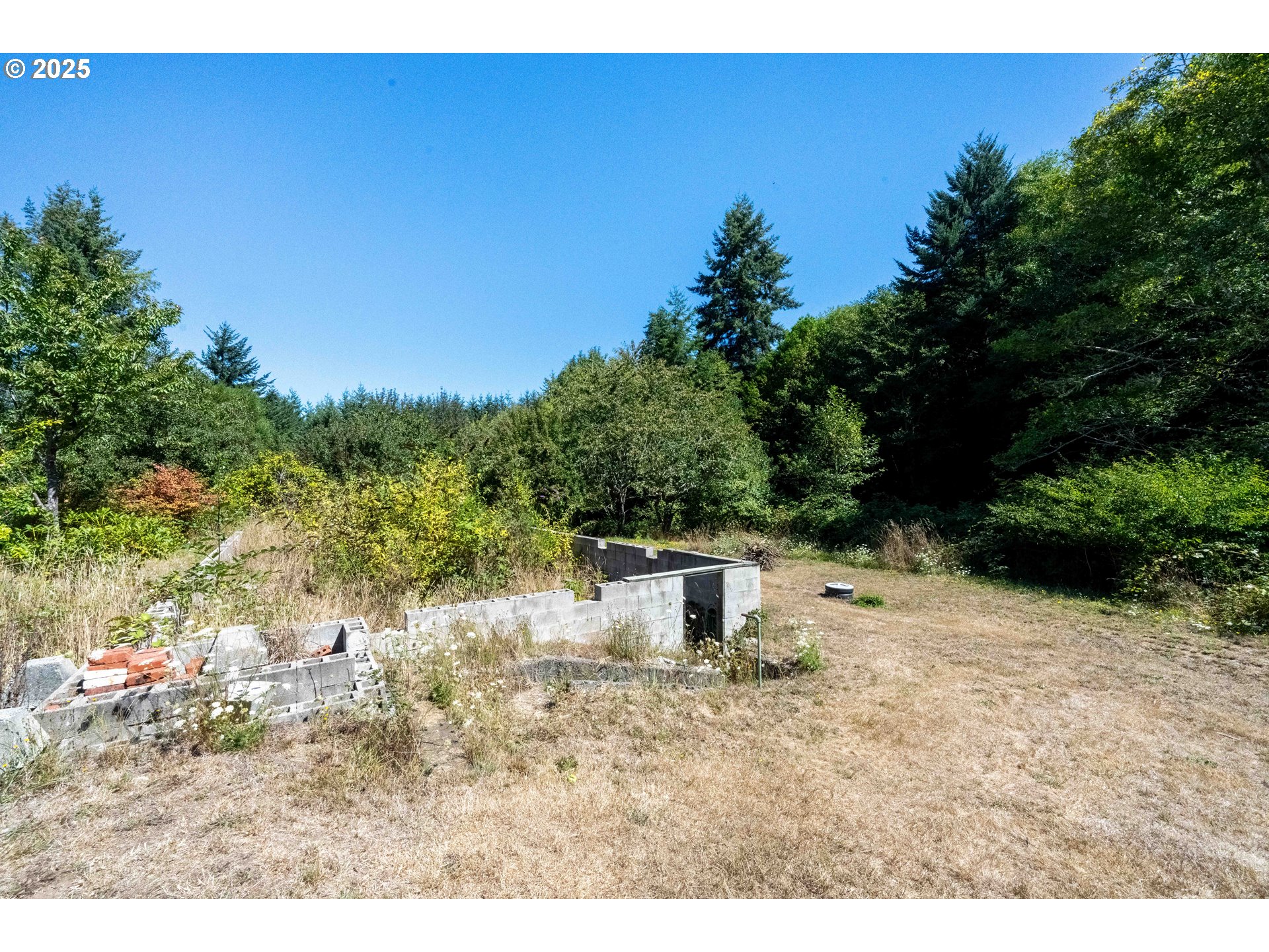 94360 Willanch Lane North Bend, OR 97459 - Photo 22 of 25