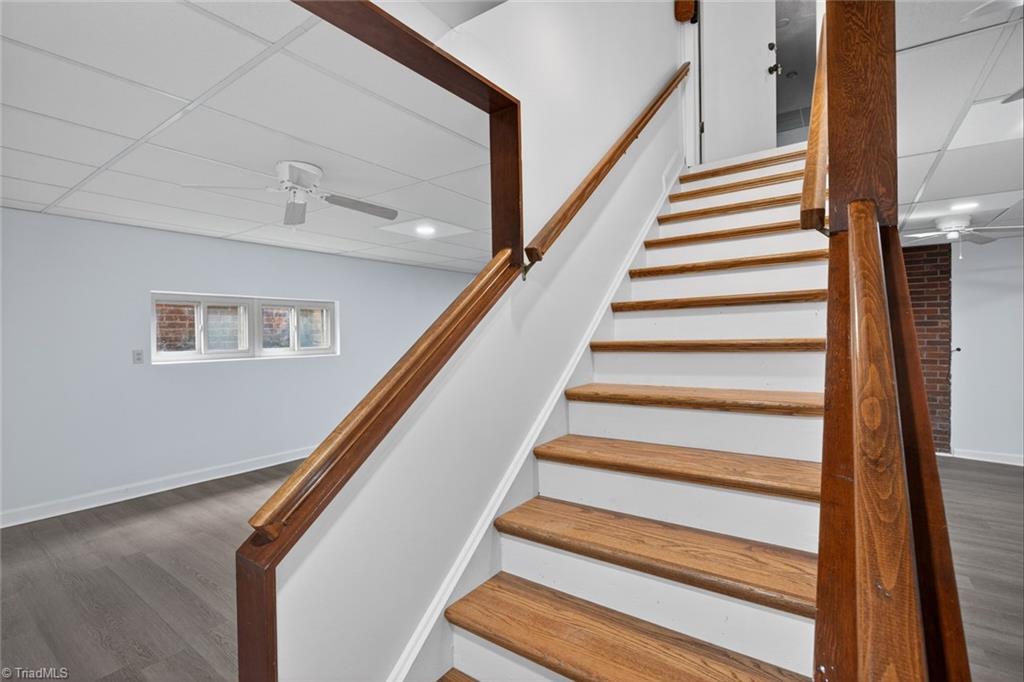 113 Green Valley Road Greensboro, NC 27403 - Photo 28 of 45