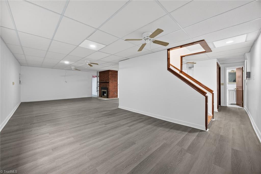 113 Green Valley Road Greensboro, NC 27403 - Photo 29 of 45