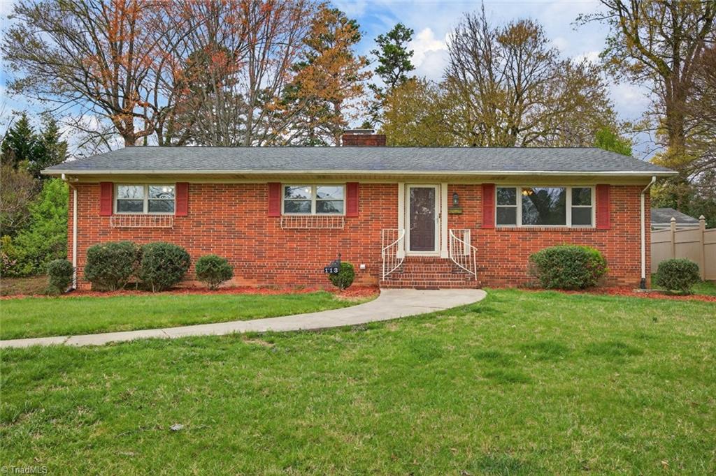 113 Green Valley Road Greensboro, NC 27403 - Photo 4 of 45