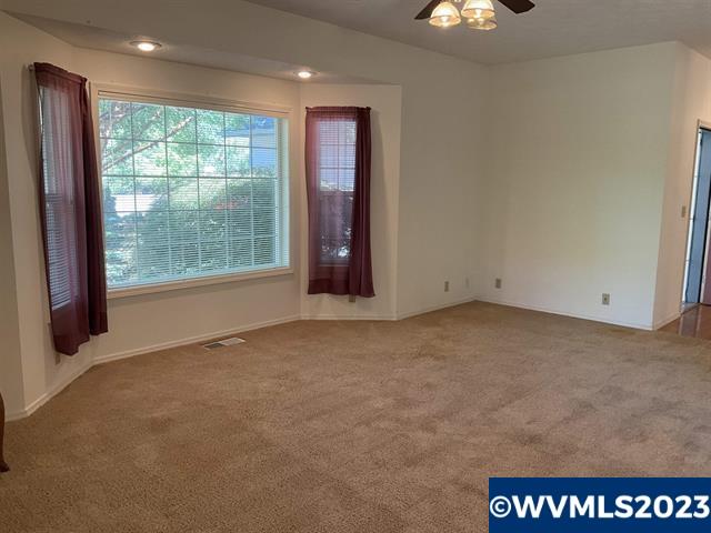 806 Southwest River Drive Dallas, OR 97338 - Photo 26 of 35