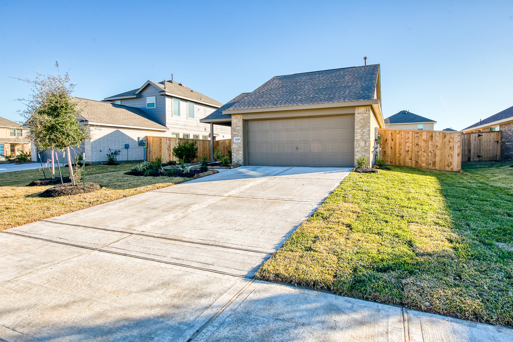 14418 Woodcott Warren Way Rosharon, TX 77583 - Photo 5 of 29