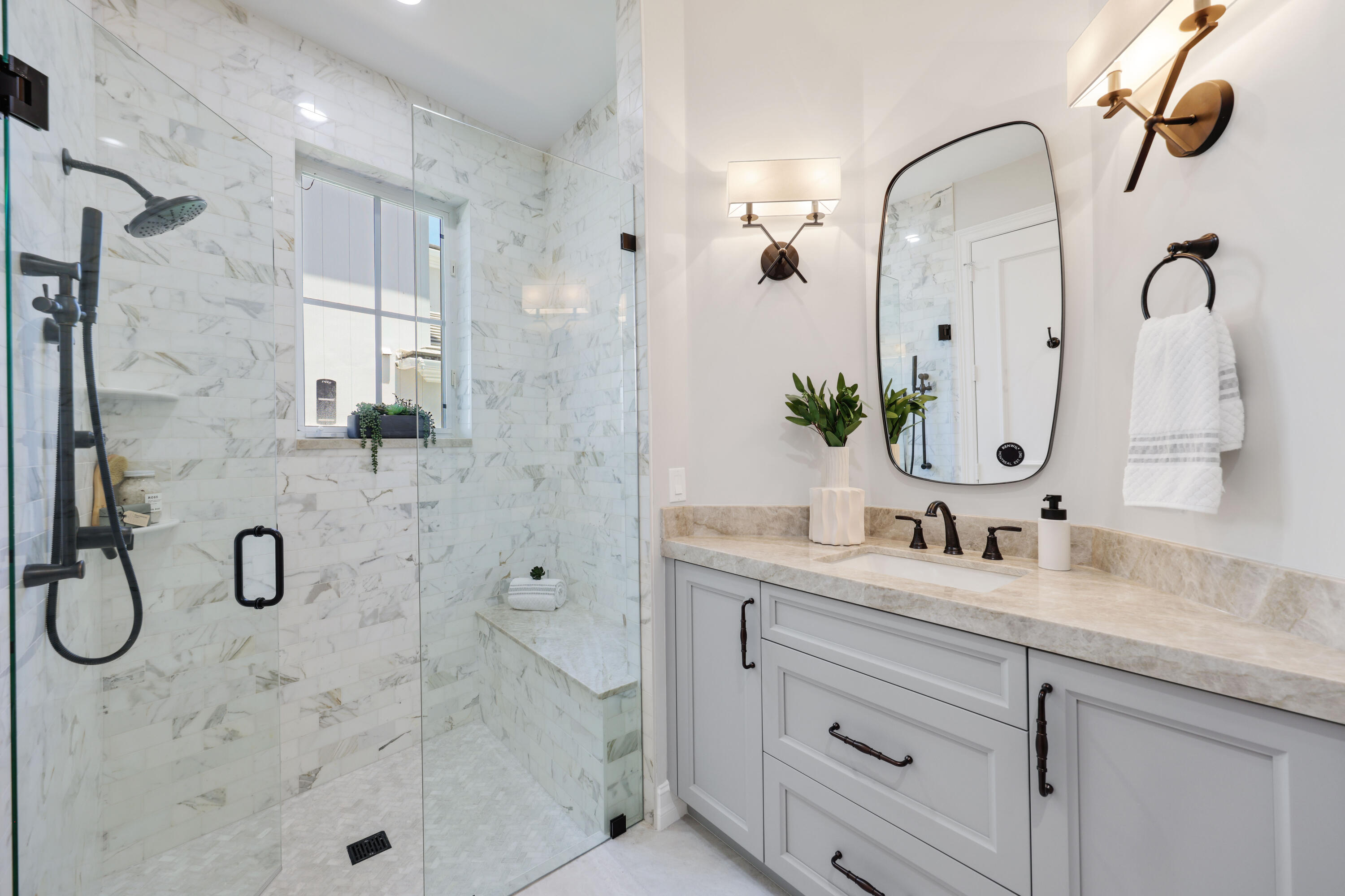 723 Marble Way Boca Raton, FL 33432 - Photo 40 of 89 Guest Room 2 Bathroom