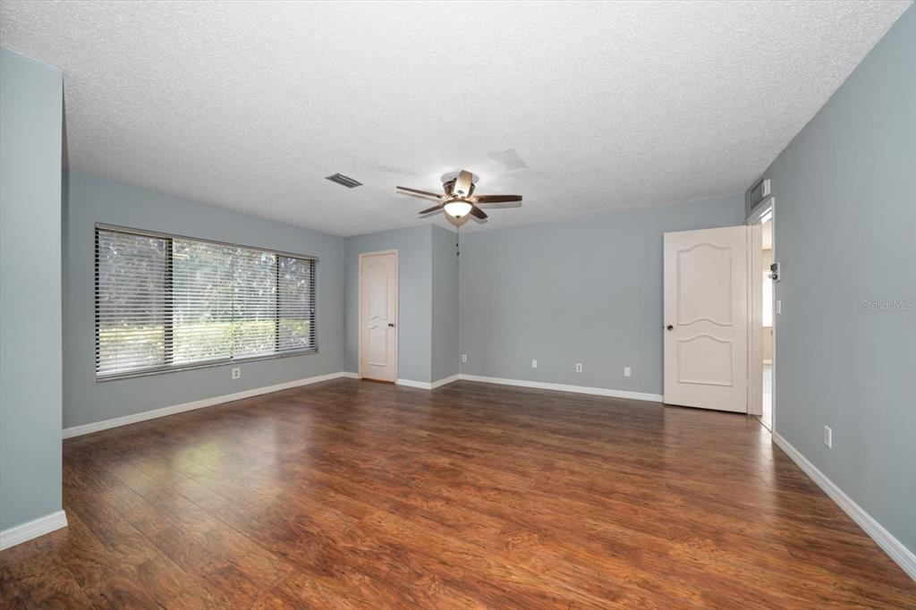 700 Starkey Road, Unit 1111 Largo, FL 33771 - Photo 19 of 38