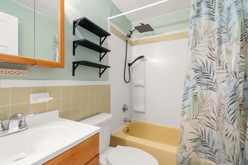 176 Maple Avenue, Unit 324 Rutland, MA 01543 - Photo 12 of 25 Gallery Image 12