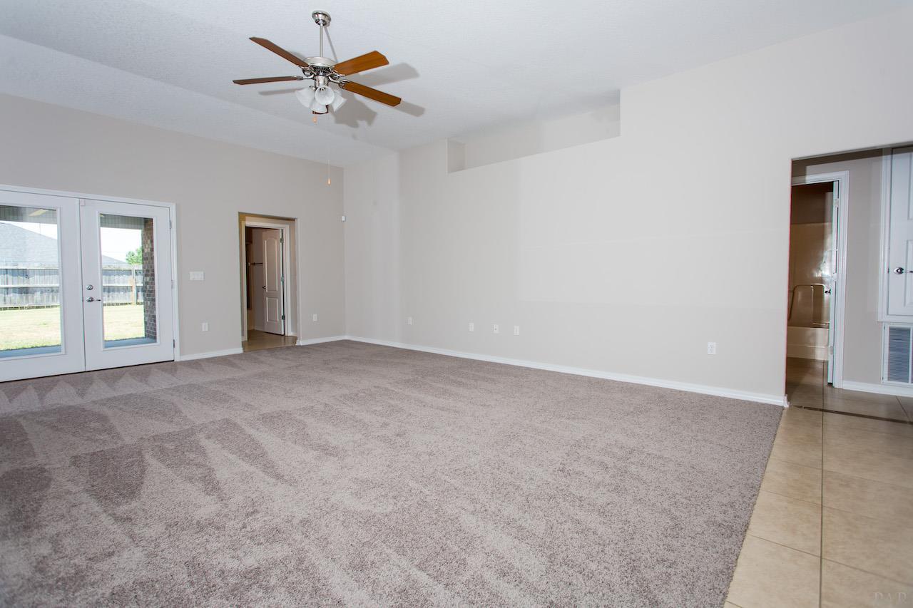 2281 Pine Hammock Road Navarre, FL 32566 - Photo 11 of 44 Living Room