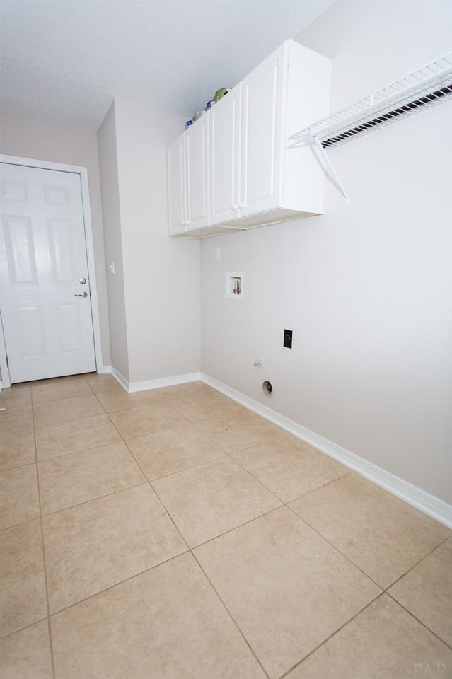 2281 Pine Hammock Road Navarre, FL 32566 - Photo 20 of 44 Laundry Room