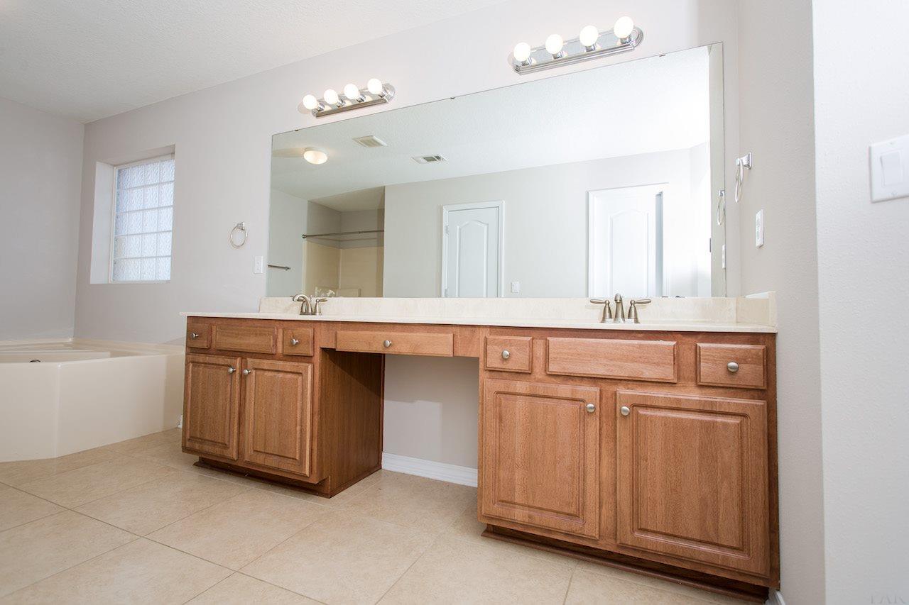 2281 Pine Hammock Road Navarre, FL 32566 - Photo 28 of 44 Gallery Image 28