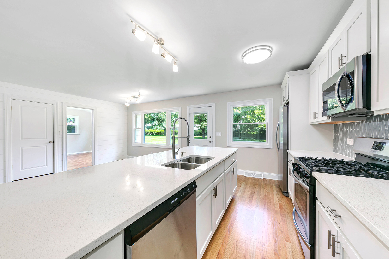 100 Union Street Crystal Lake, IL 60014 - Photo 14 of 21