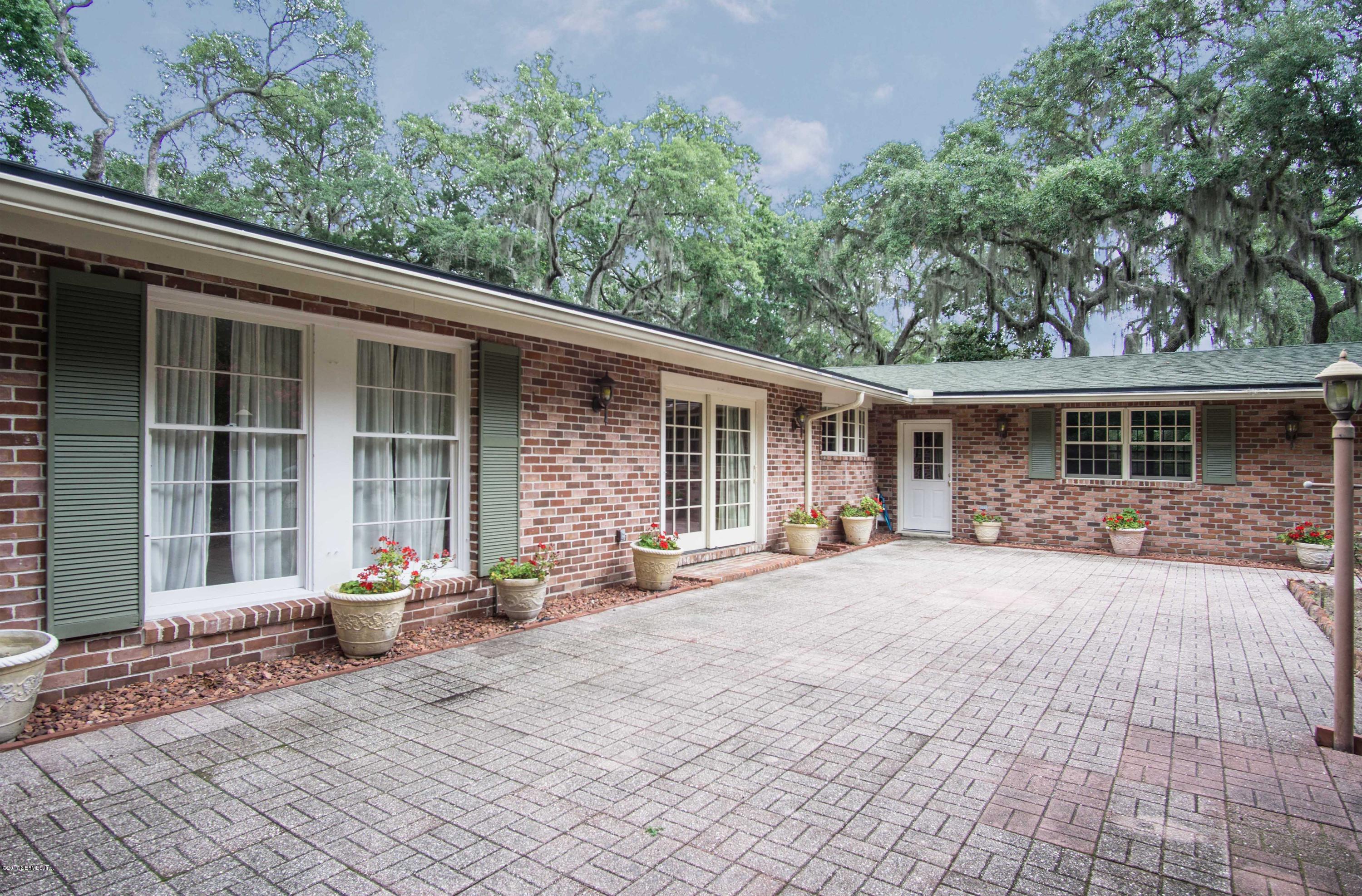 13589 Mandarin Road Jacksonville, FL 32223 - Photo 4 of 39 courtyard--DSC03789