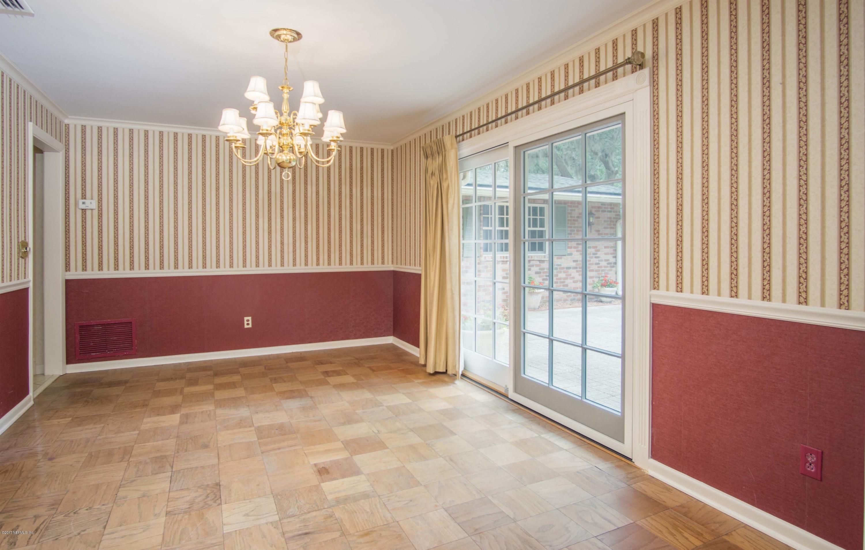 13589 Mandarin Road Jacksonville, FL 32223 - Photo 10 of 39 dining rm-DSC03722
