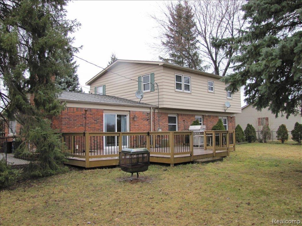 3199 West Maple Road Wixom, MI 48393 - Photo 15 of 15 Rear Exterior