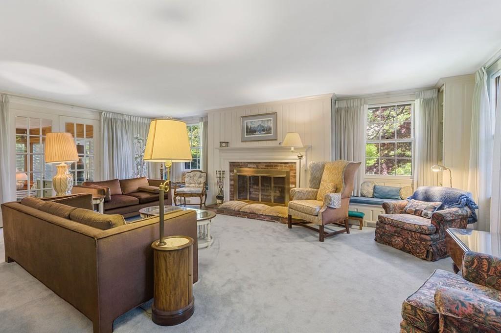 54 Samoset Road Winchester, MA 01890 - Photo 5 of 24 Gallery Image 5