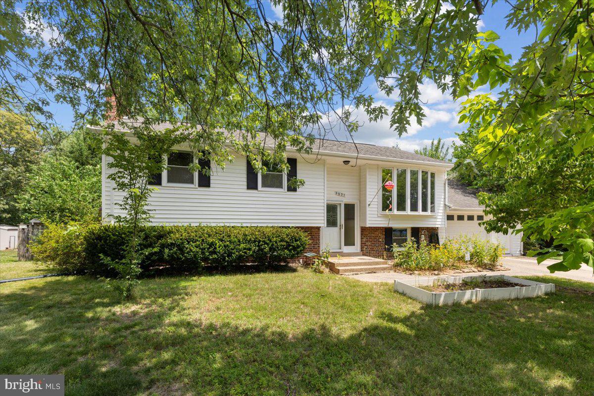 5627 Ottawa Road Centreville, VA 20120 - Photo 1 of 40