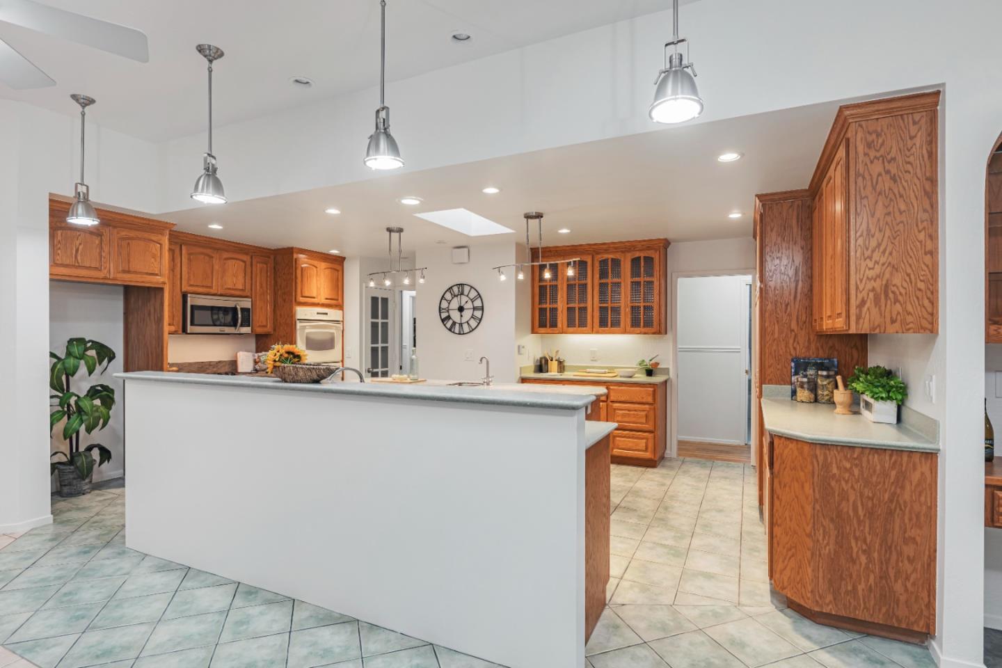 5714 Shadow Ridge Drive Castro Valley, CA 94552 - Photo 15 of 45 Gallery Image 15
