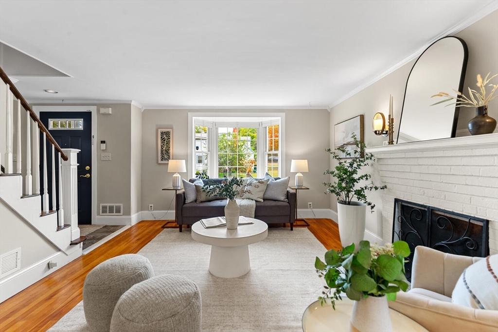 5 Elmhurst Road Stoneham, MA 02180 - Photo 4 of 29 Gallery Image 4