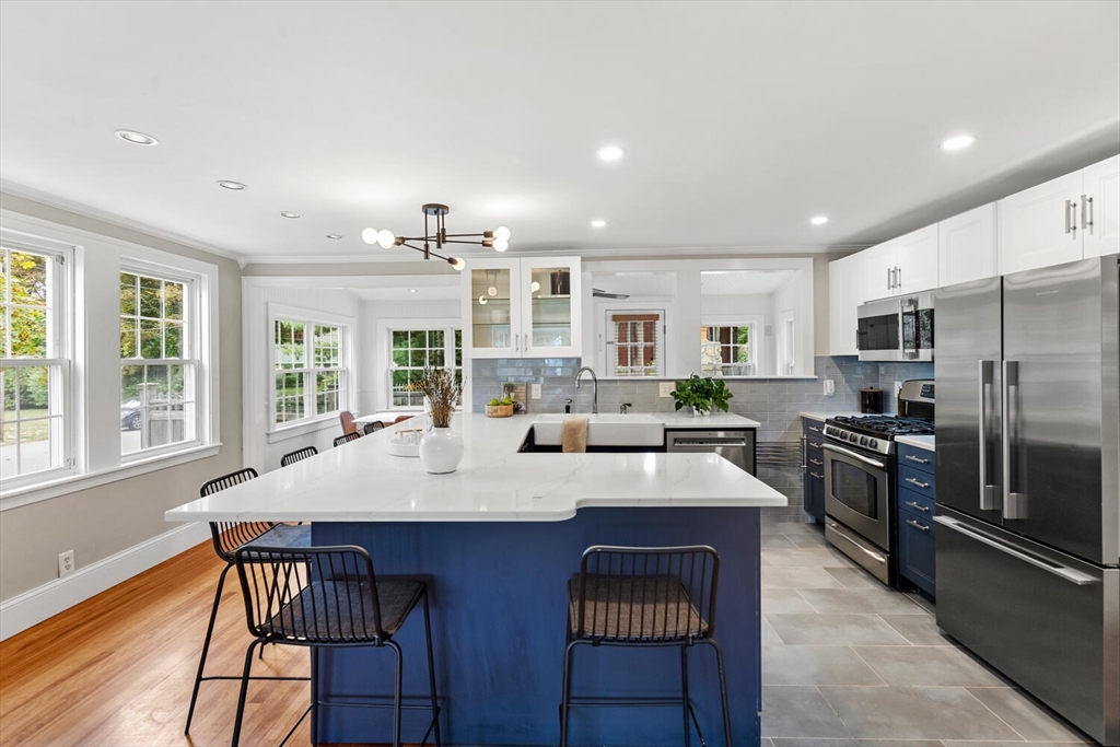 5 Elmhurst Road Stoneham, MA 02180 - Photo 7 of 29 Gallery Image 7