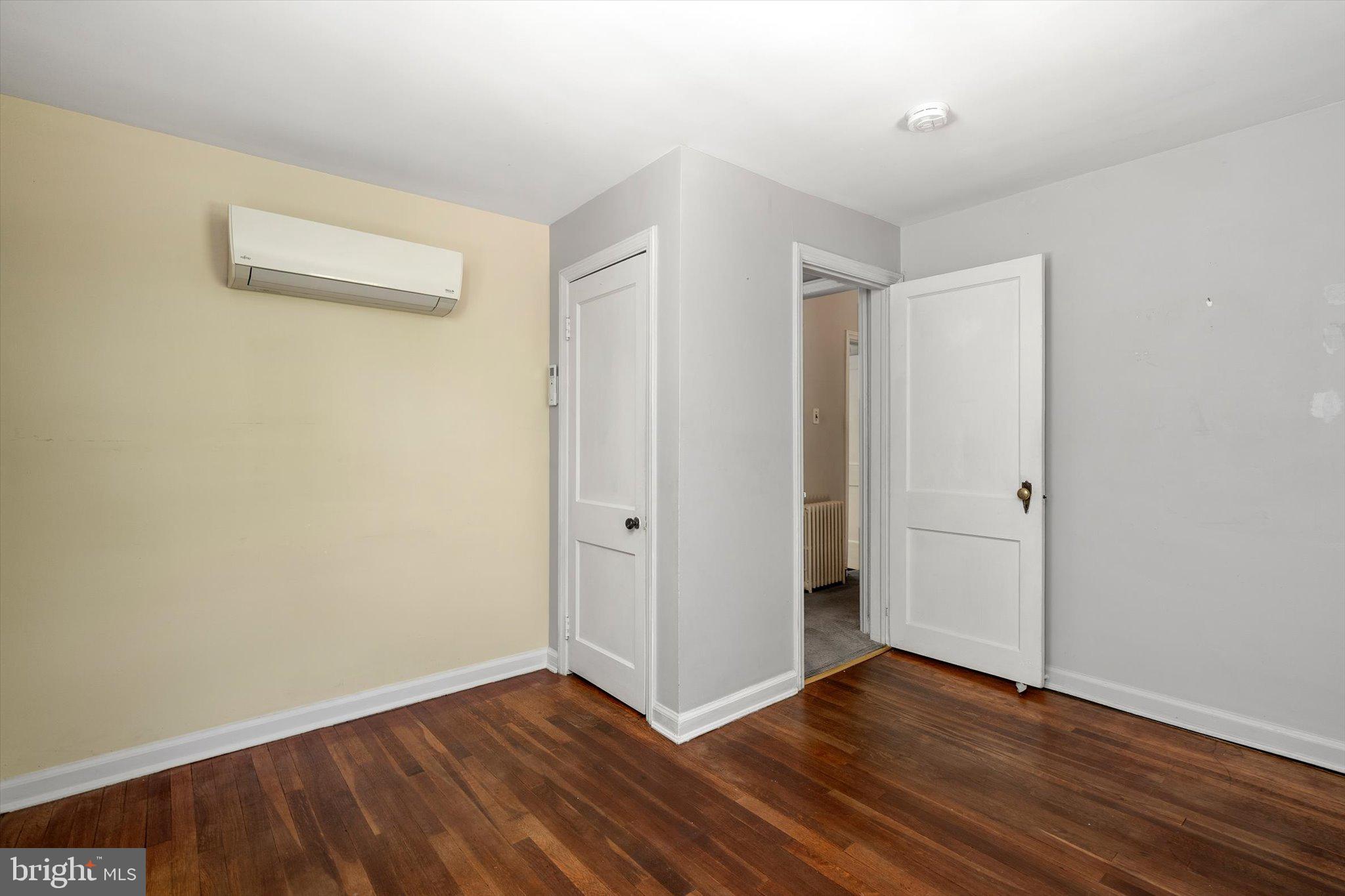 16 Station Road Cranbury, NJ 08512 - Photo 27 of 39 2nd Fl Bedroom 2