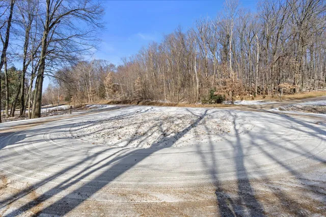 $41,000 | E2264 Meadow Valley Court, Farmington, WI 54981