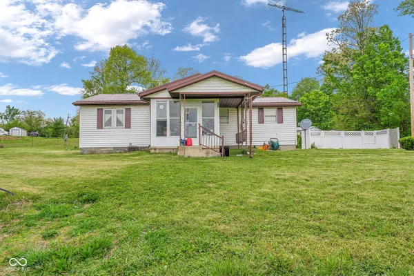 $229,000 | 1892 Maze Road, Spencer, IN 47460