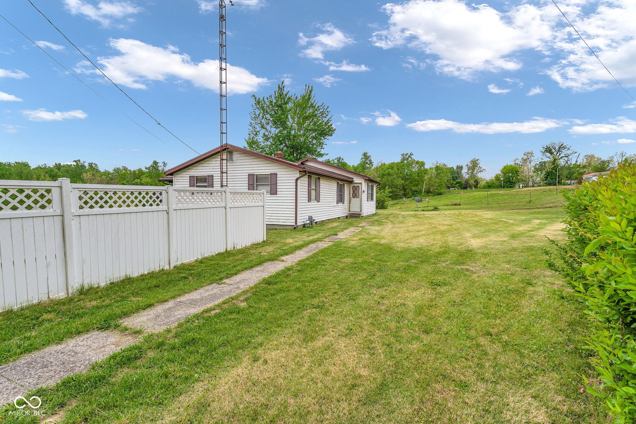 1892 Maze Road Spencer, IN 47460 - Photo 3 of 45