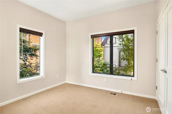 $6,200 | 10410 Northeast 12th Street, Unit 106, Bellevue, WA 98004