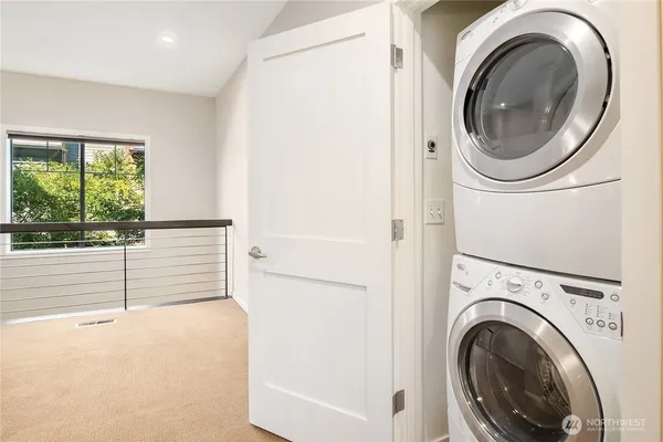 $6,200 | 10410 Northeast 12th Street, Unit 106, Bellevue, WA 98004