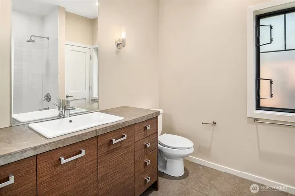 $6,200 | 10410 Northeast 12th Street, Unit 106, Bellevue, WA 98004