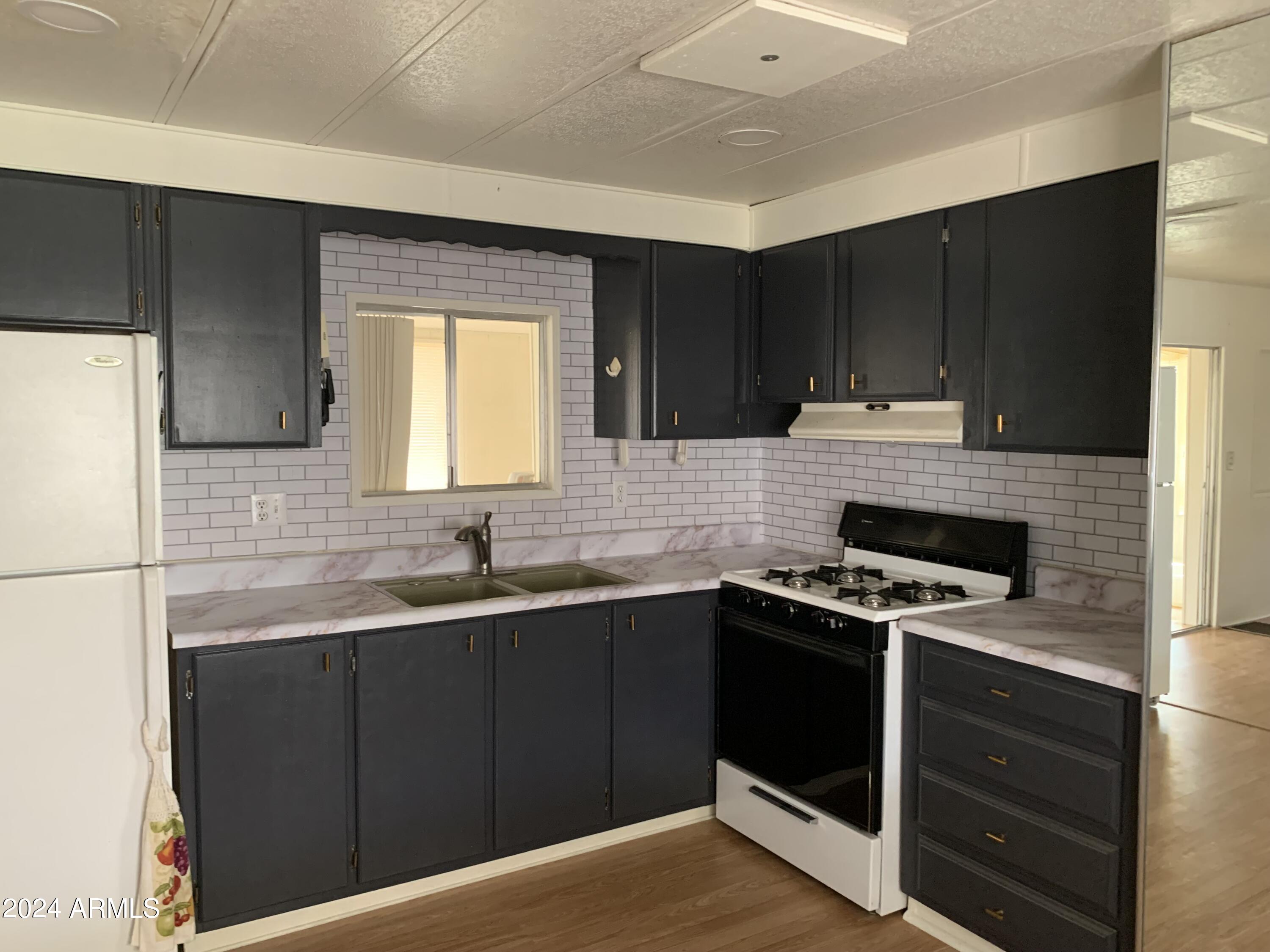 1131 South Meridian Road, Unit 25 Apache Junction, AZ 85120 - Photo 6 of 21 IMG_6551