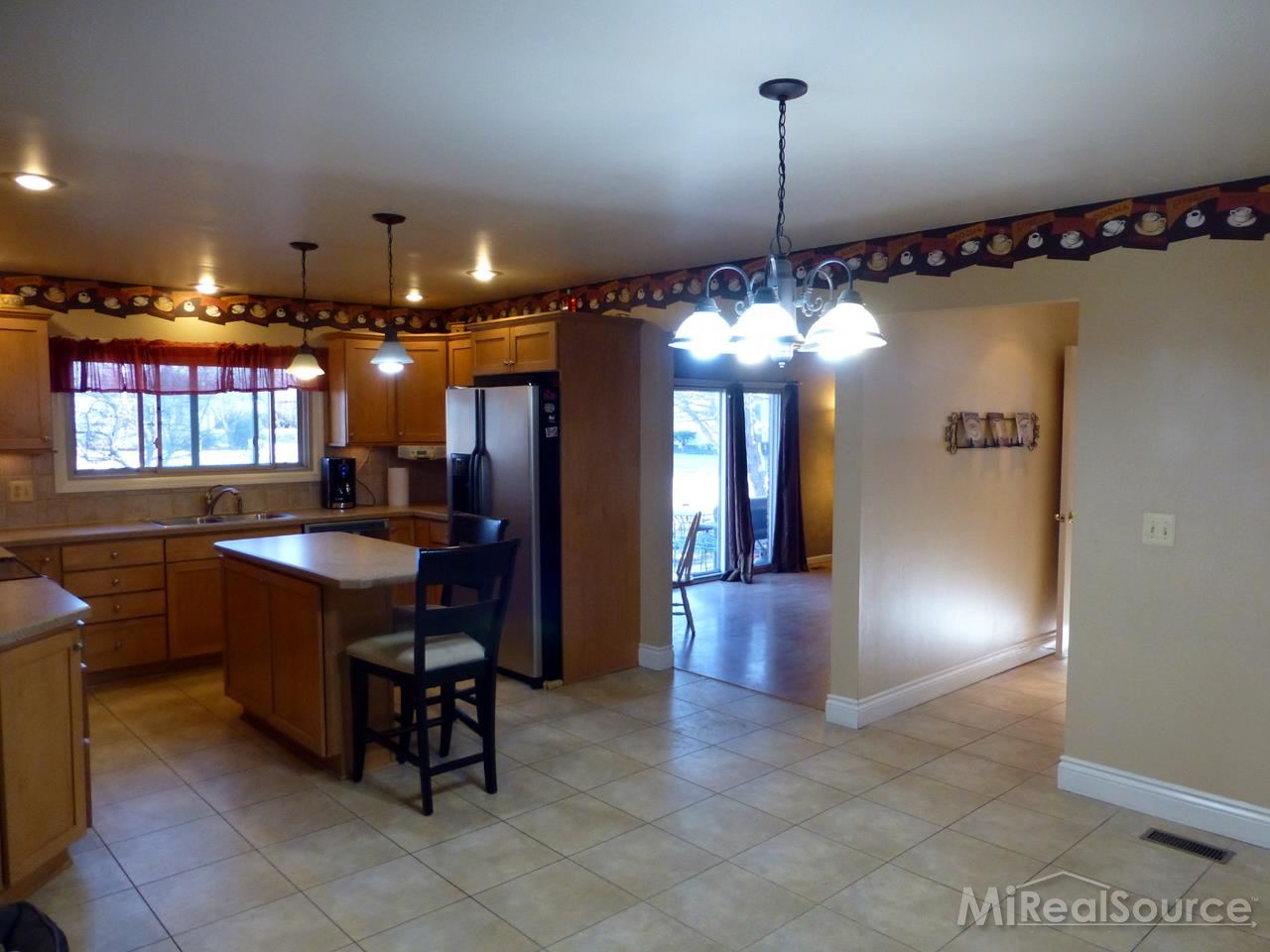 4064 Waterview Drive Utica, MI 48316 - Photo 2 of 24 31188070-1.JPG