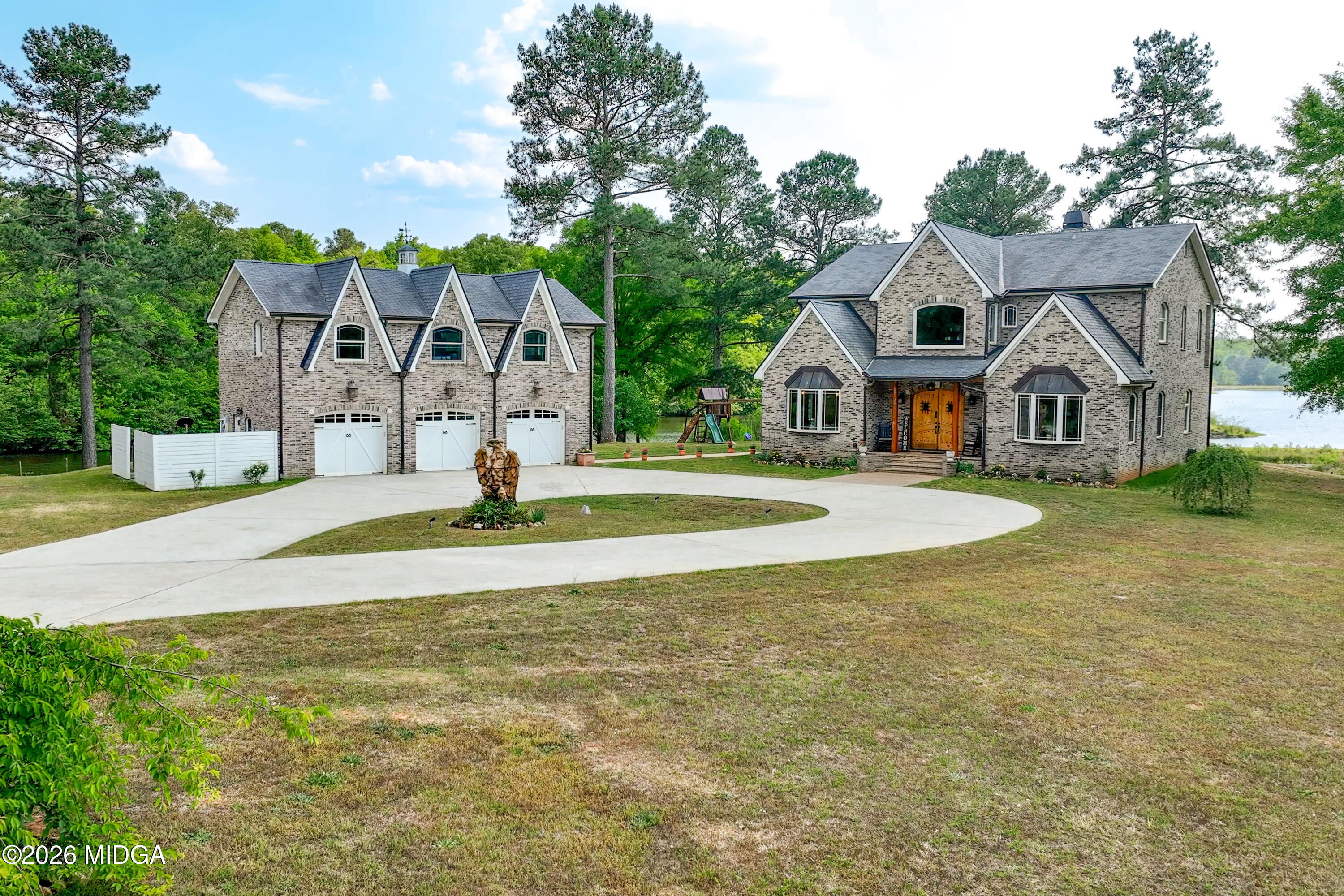 13 Southern Waters Way Forsyth, GA 31029 - Photo 3 of 112 5