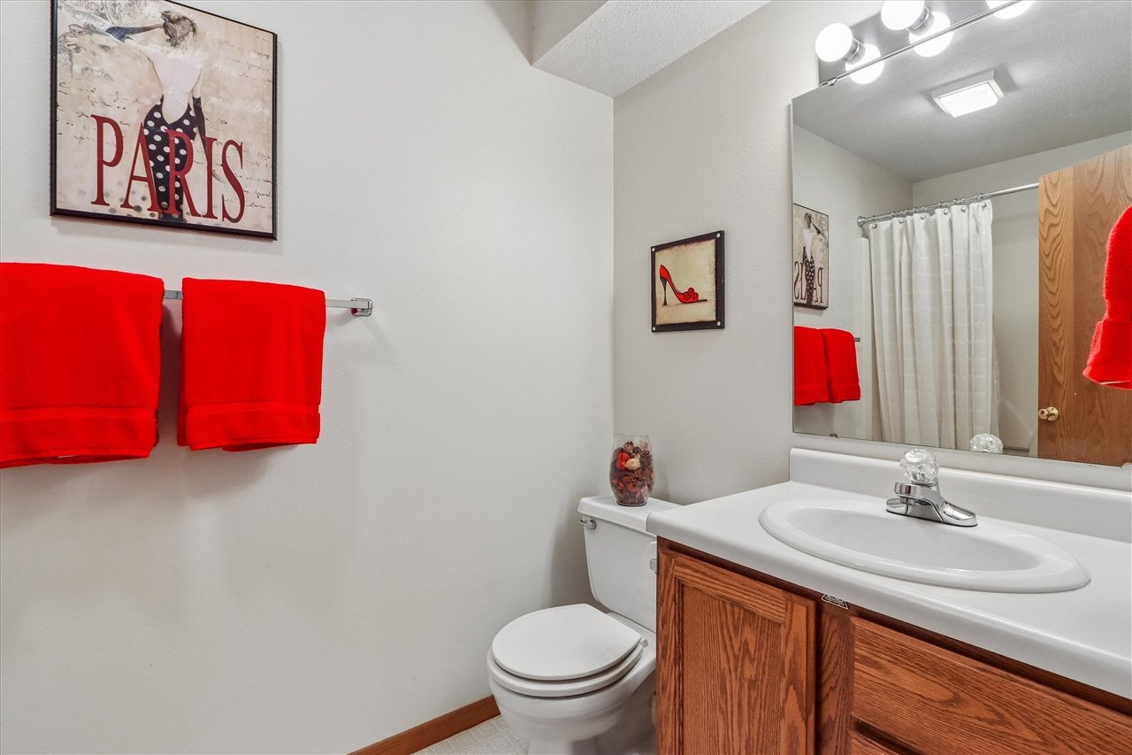 1934 Meadow Ridge Lane Iowa City, IA 52245 - Photo 30 of 40 Gallery Image 30