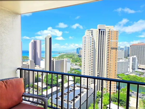 $3,000 | 411 Hobron Lane, Unit 2814, Honolulu, HI 96815