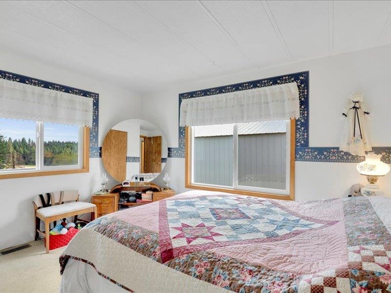 26026 North Madison Road Chattaroy, WA 99003 - Photo 13 of 43