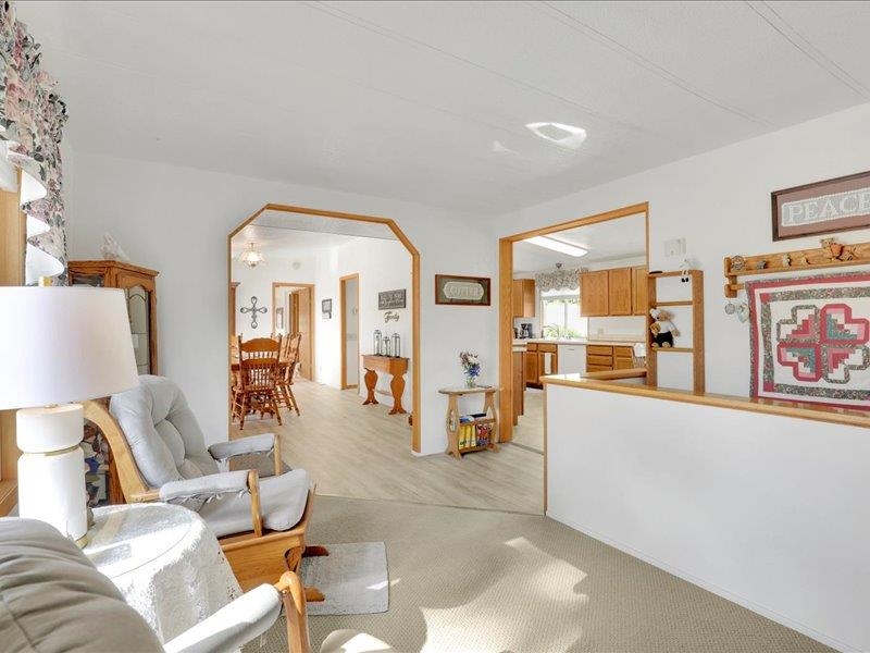 26026 North Madison Road Chattaroy, WA 99003 - Photo 4 of 43