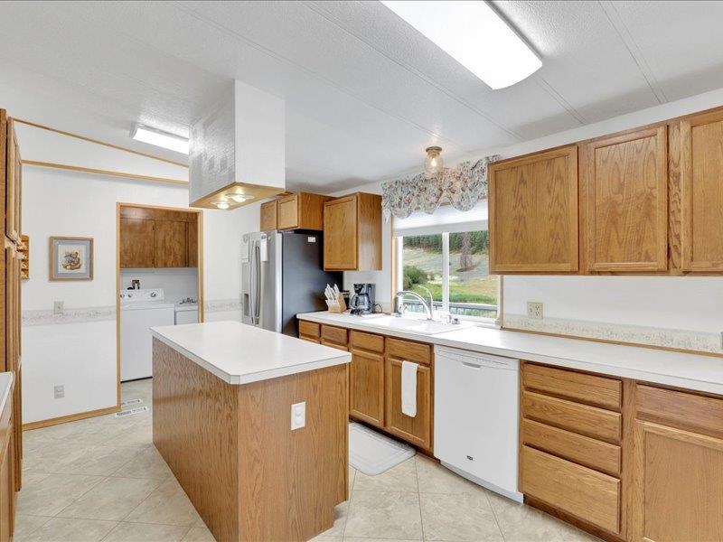 26026 North Madison Road Chattaroy, WA 99003 - Photo 7 of 43