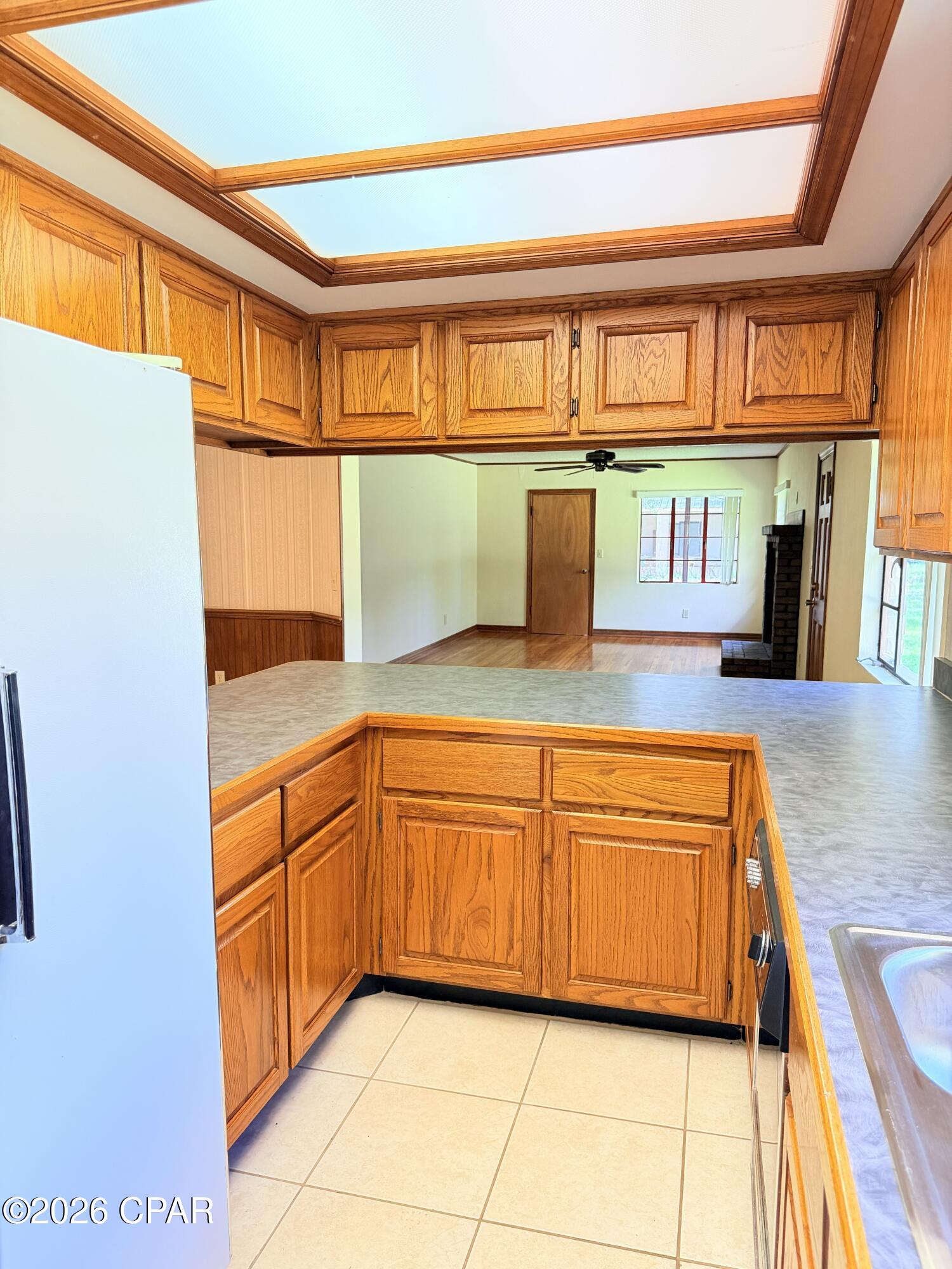 2046 Finley Avenue Grand Ridge, FL 32442 - Photo 12 of 29 Gallery Image 12
