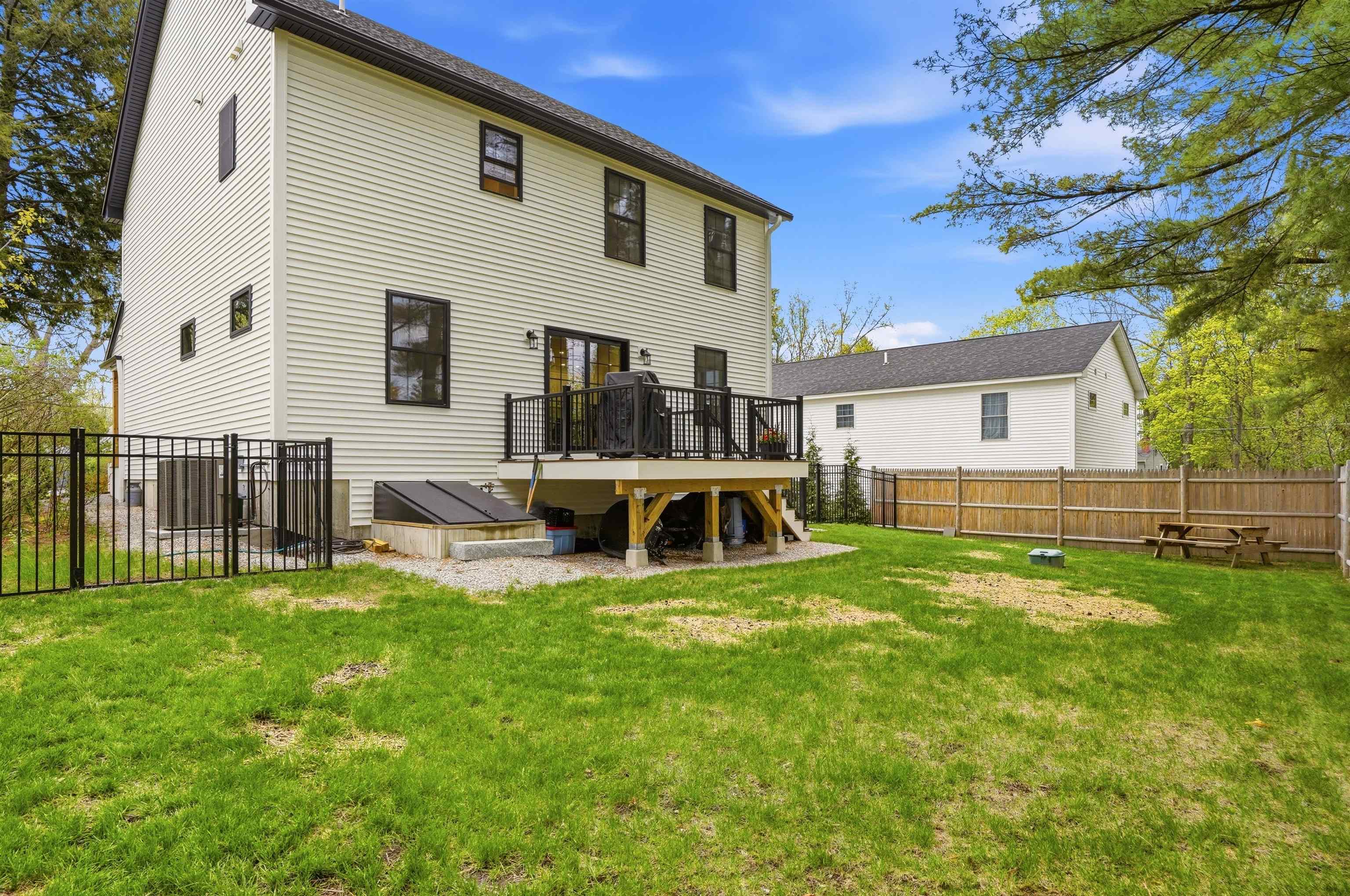 8 Gale Street Concord, NH 03301 - Photo 32 of 36
