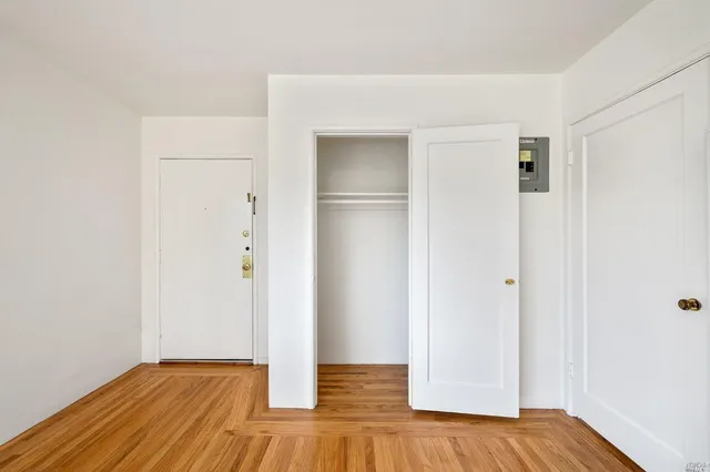 $2,195 | 343 Somerset Road, Oakland, CA 94611