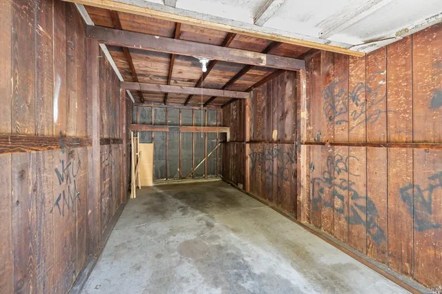 $2,195 | 343 Somerset Road, Oakland, CA 94611