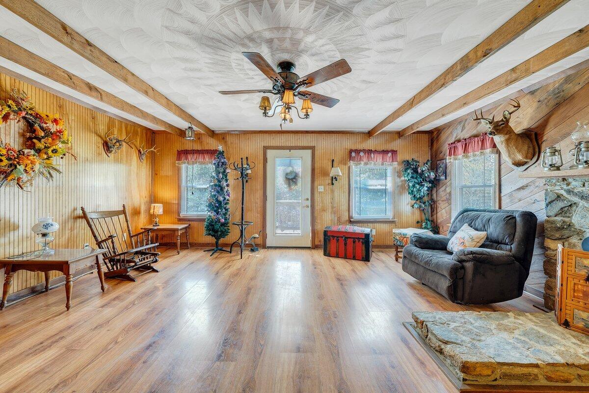 187 W Road Blue Ridge, VA 24064 - Photo 21 of 31 MIB02190