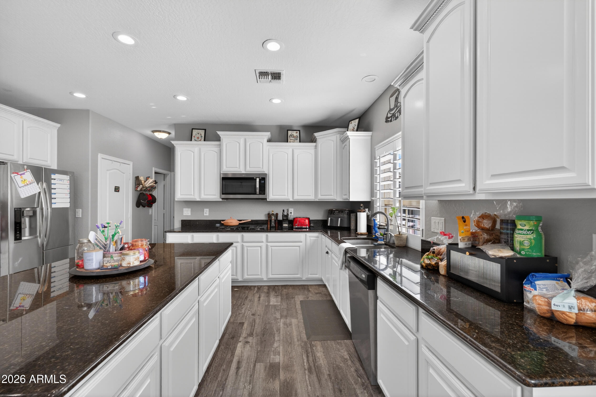 2522 East Ridge Creek Road Phoenix, AZ 85024 - Photo 13 of 79