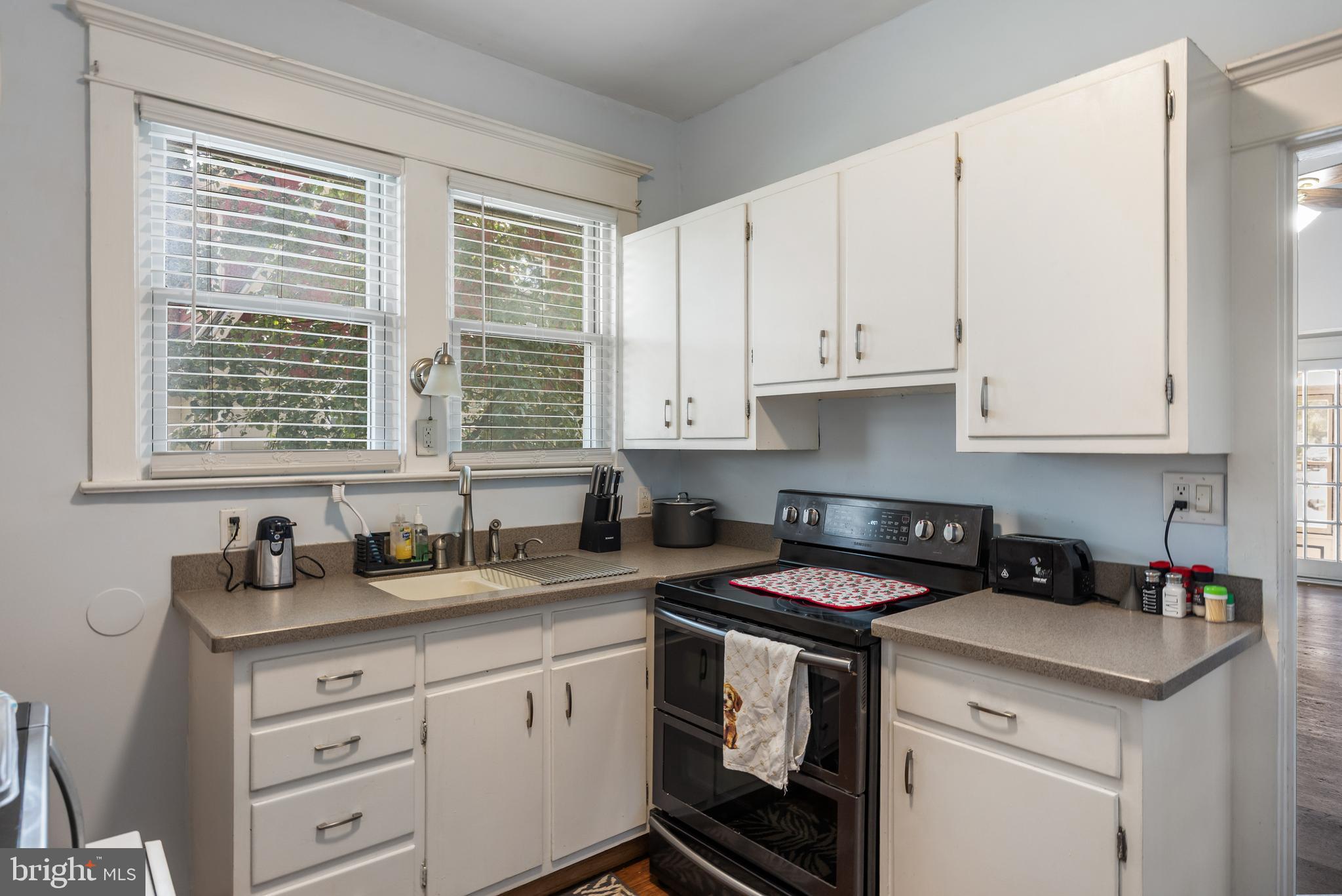 649 Bridgeboro Street Riverside, NJ 08075 - Photo 11 of 29