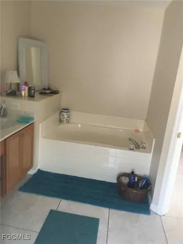 $350,000 | Undisclosed Address, Cape Coral, FL 33993