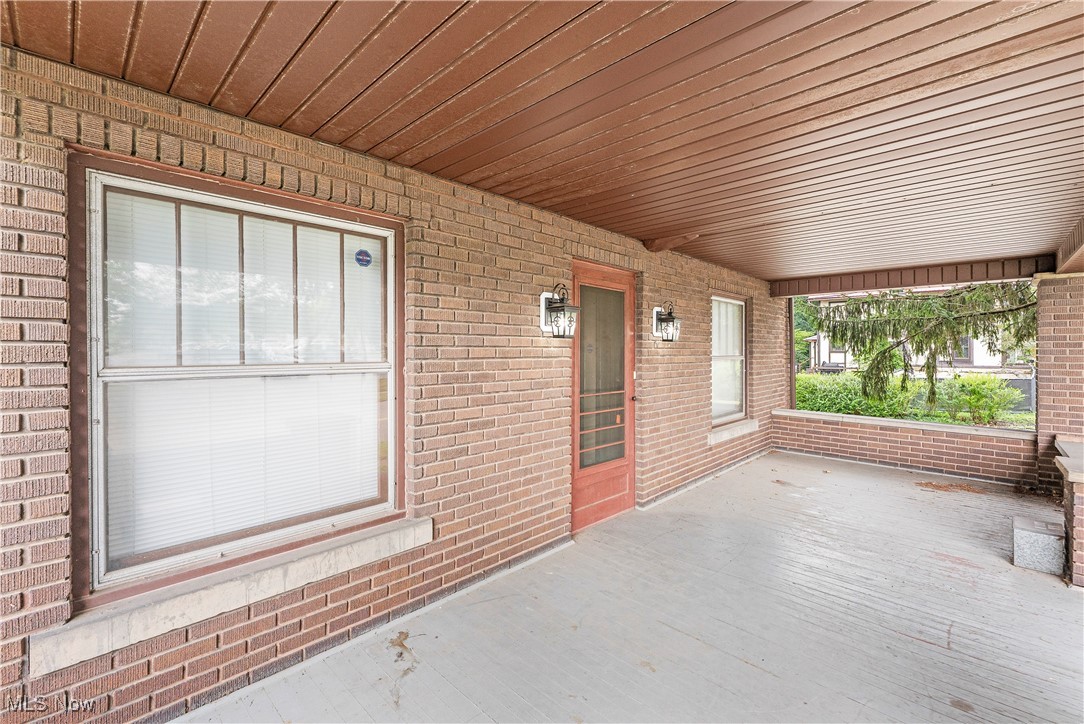 827 Amherst Road Northeast Massillon, OH 44646 - Photo 6 of 35 Gallery Image 6