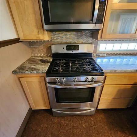 $1,700 | 1446 Annapolis Drive, Corpus Christi, TX 78415