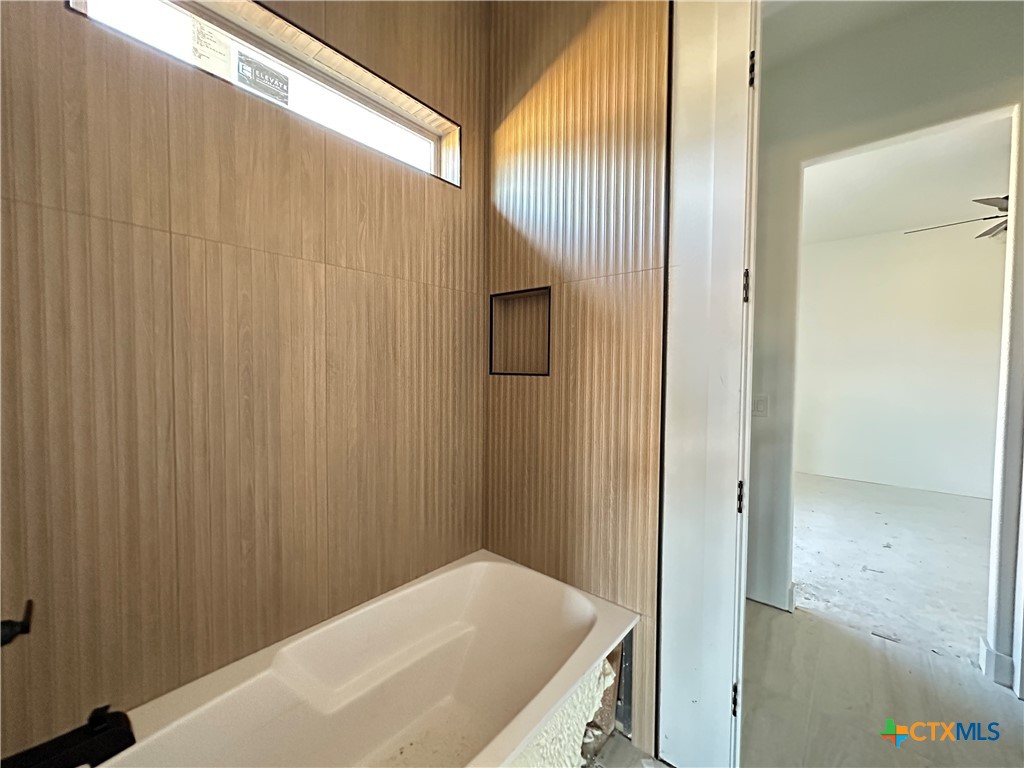 430 Dos Rios Drive Belton, TX 76513 - Photo 13 of 29 a view of a bathroom