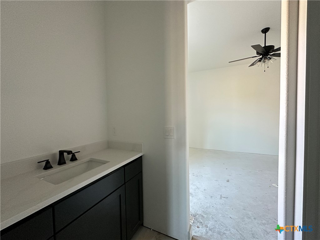 430 Dos Rios Drive Belton, TX 76513 - Photo 15 of 29 a view of a bathroom with a sink