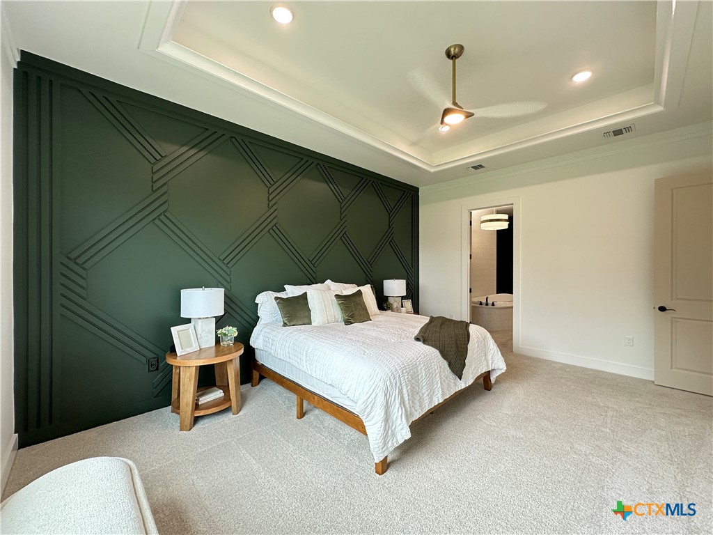 430 Dos Rios Drive Belton, TX 76513 - Photo 34 of 48 a bedroom with a bed a desk and chair